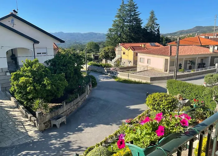 Casa Do Pinheiro Manso Casa de Férias *